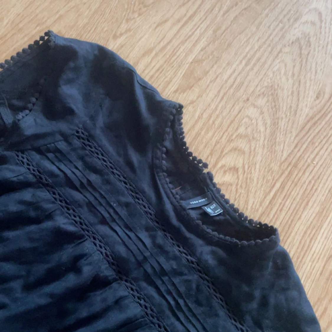 Svart blus från Vero Moda - 90