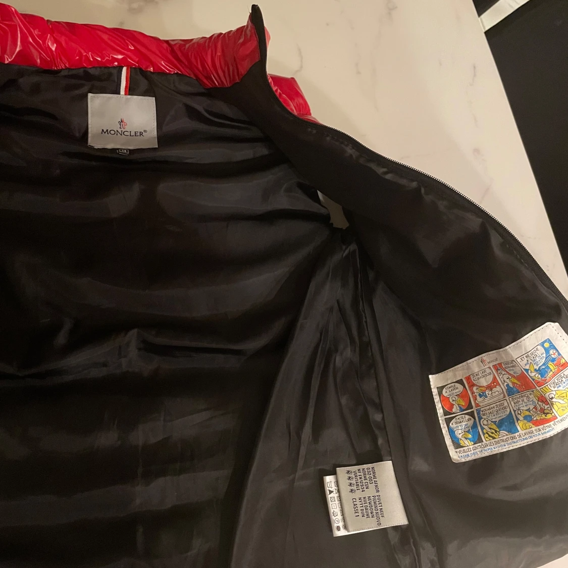 Röd moncler väst - 91