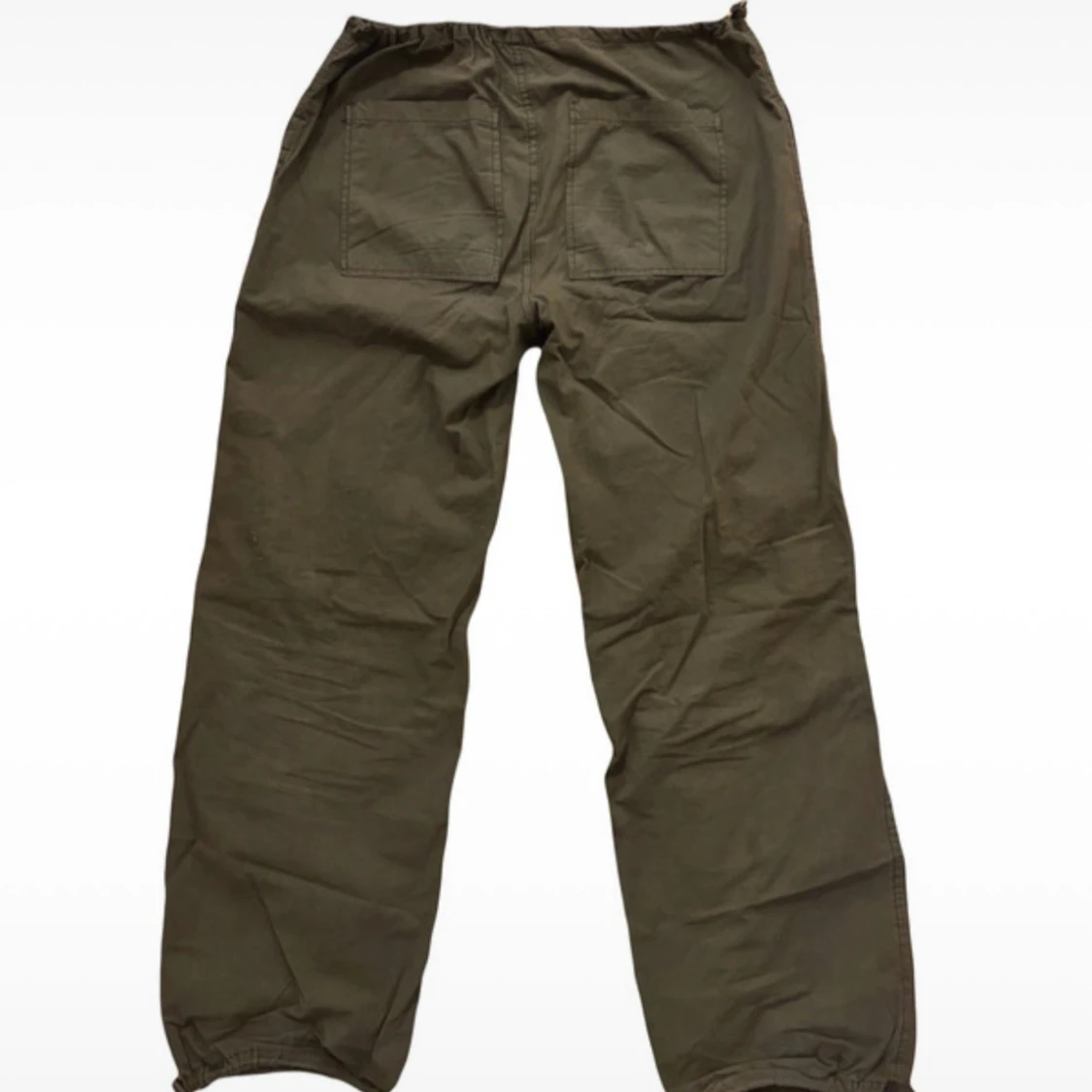 Stradivarious Green Parachute Pants 💚 - 1