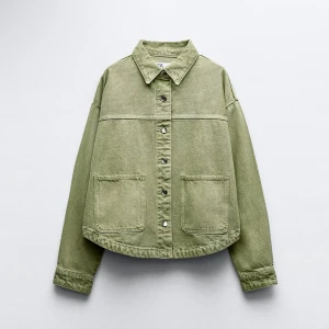 Zara jacka  - jätte snygg jacka från zara som inte kommer till användning längre🩷