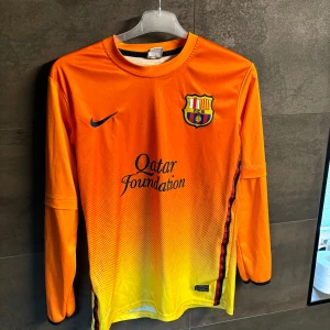 Barcelona tröja 2013 - Säljer min gamla barca tröja då den ej andvänds på senare tid💯