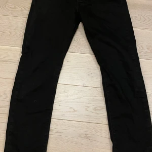 Levi’s jeans - Bra skick använd ca 10 gånger 