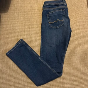 Pepe jeans - Fina byxor storlek 30/34. Fint skick. Skriv vid fler frågor