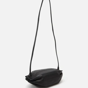 Marimekko väska  - Svart liten marimekko väska, knappast använd och inga slitningar!!💘