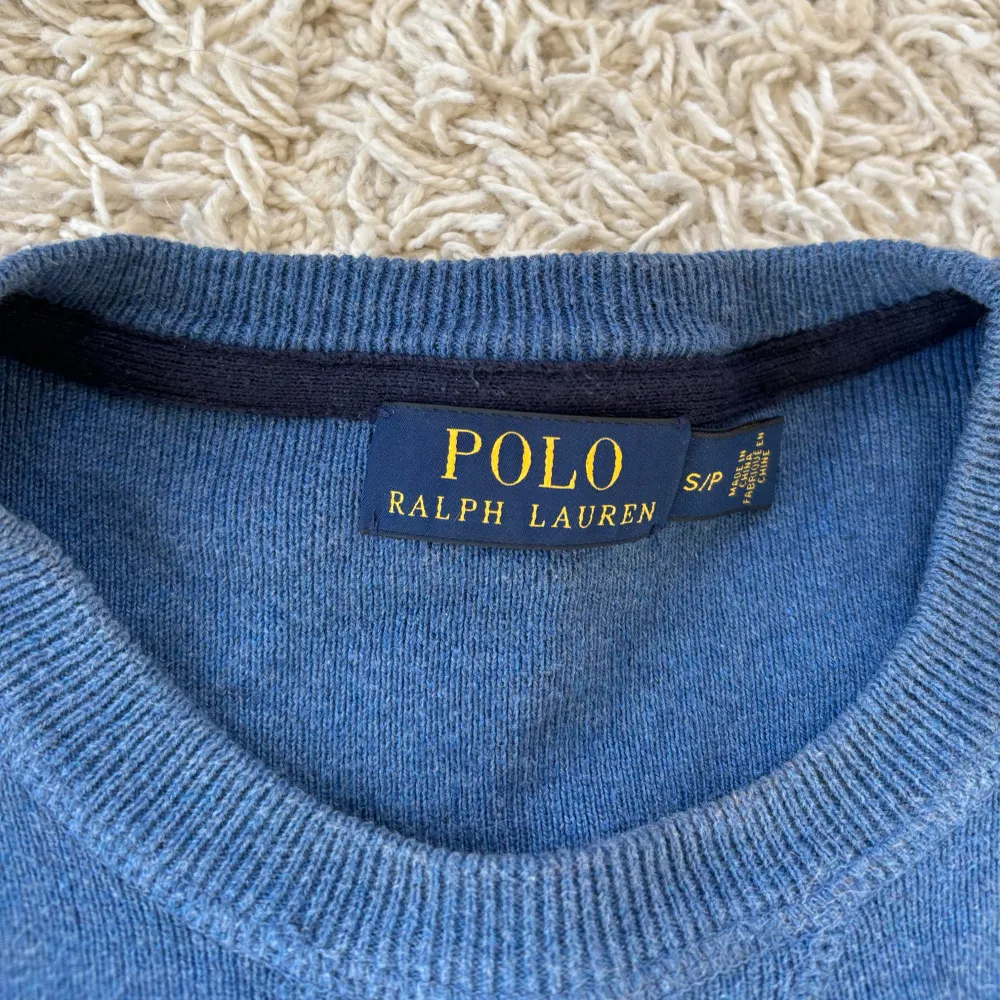 Superfin ralph lauren finstickad tröja i suveränt skick! Storlek S. Skriv vid fundering. Tröjor & Koftor.