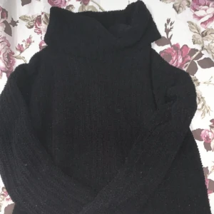 Stickad tröja - Bra skick  