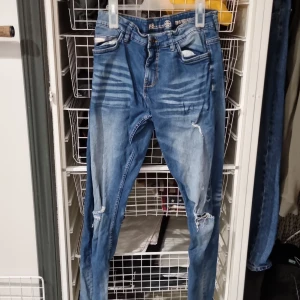 Skinny jeans - Storlek small nyskick