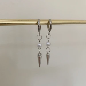 Silver örhängen  - Egentillverkade örhängen i rostfri stål 