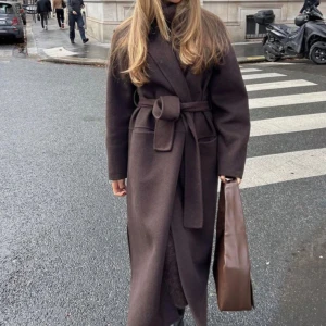 Kappa - Brun classy vinterkappa i storlek S (oversized)