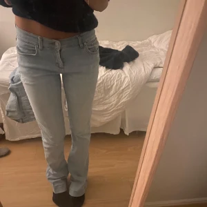 Lågmidjade jeans - Jätte snygga lågmidjade jeans från ltb! Det är storlek 27x34!!!