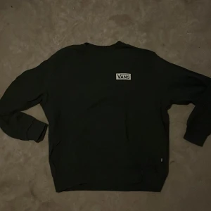 Grön vans sweatshirt  - Bra skick Mörk Grön Storlek smal