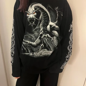 As tuff drak långärmad - as cool långärmad köpt på second hand. pris kan diskuteras vid snabb affär