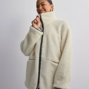 Ny pilejacka strl M, Vero Moda - Helt ny