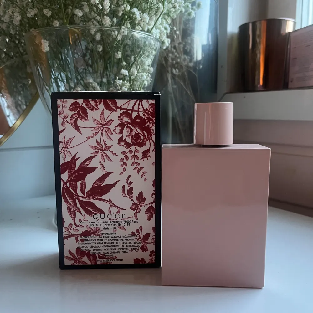 Gucci bloom, aldrig använd och 100% äkta. Köpt på båt 🙌. Skönhet.