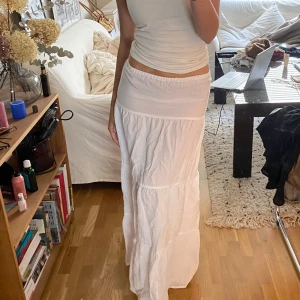Hm lång kjol - Lång vit kjol från hm
