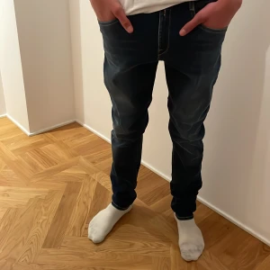 Replay kyele - Snygga replay jeans helt nya med lapp och allt kvar Modell: 172 55 kg 