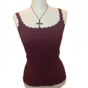 lila linne! - ribbat lila linne med spets!😇 jätte stretchig så passar nog alla mellan xs-m