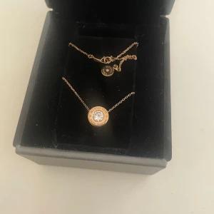 Halsband, Michael Kors - Mycket bra skick. Roséguld. 