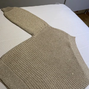 Armlös tröja  - Bra skick, bra material Storlek S