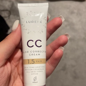 Cc cream lumene  - I färgen 1.5 fair säljer då fel färg oanvänd💕