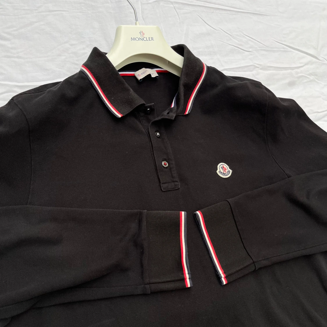 Moncler långärmad pické maglia svart 