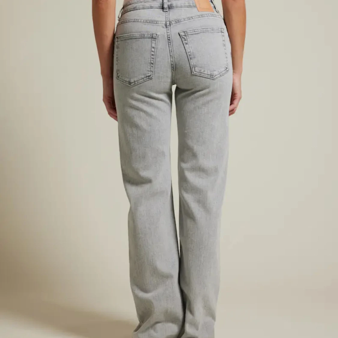 bikbok midwaist jeans - 90