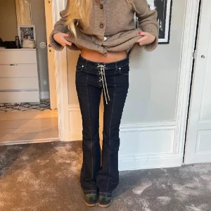 Jeans  - BYTE! Byter gärna dessa i strl 28 mot 25/26/27💞💞💞💞💞🙏🏽🙏🏽 Skriv om du har! Mina är i nytt skick 