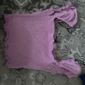 Rosa tröja - Gullig men inte min stil 