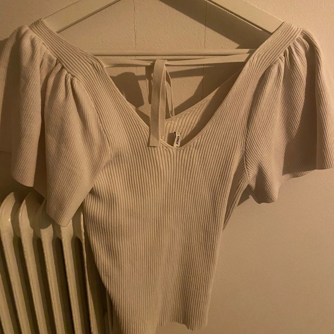 Vit topp ifrån only🤍 - 92