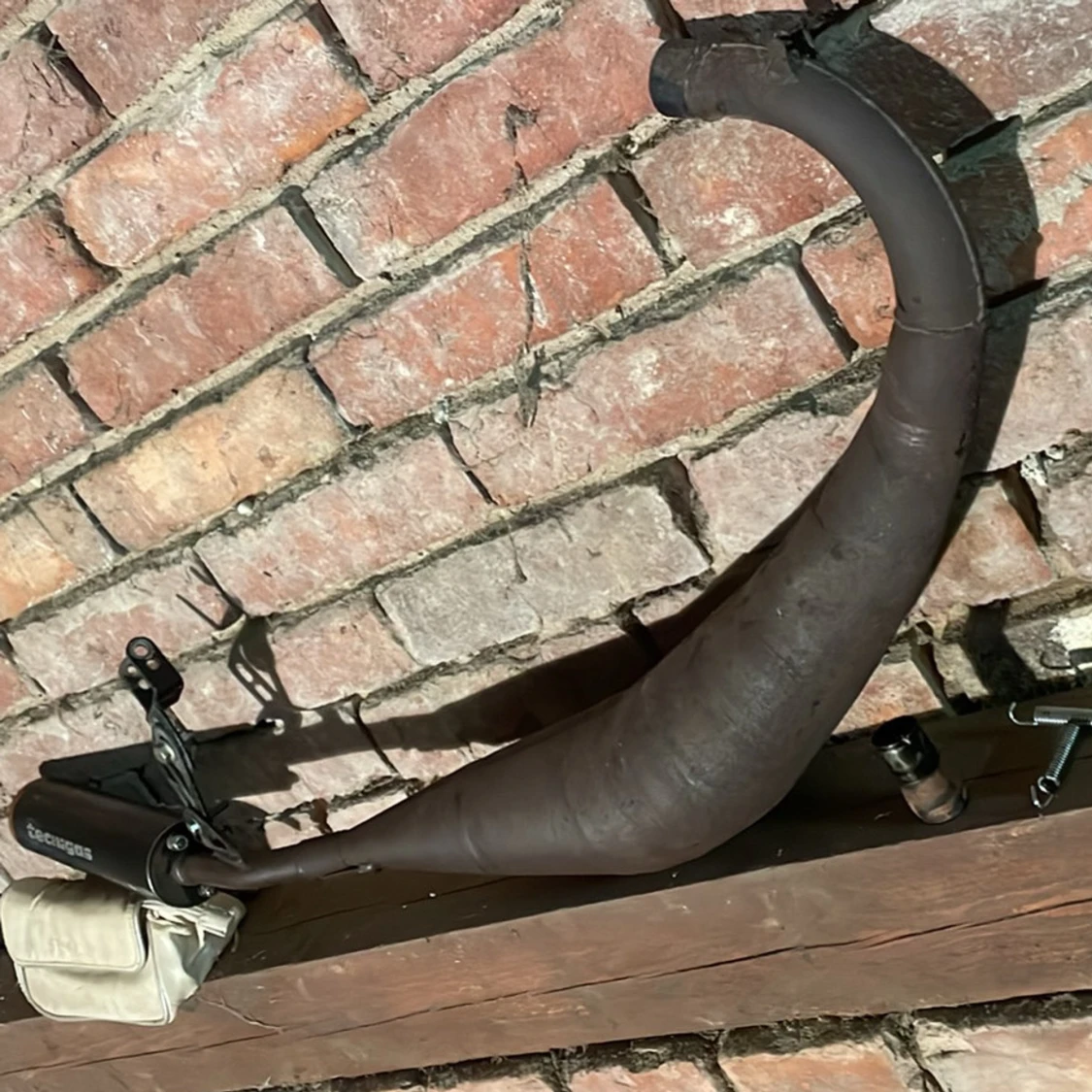 Tecnigas avgas rör 350kr - 90