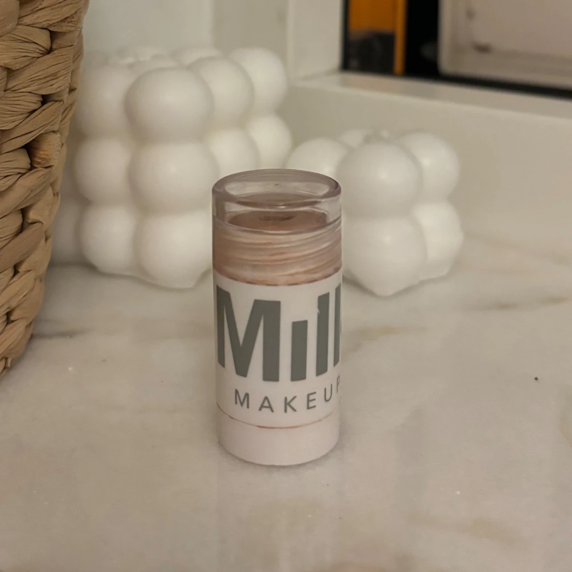 Milk highlighter stick🤍