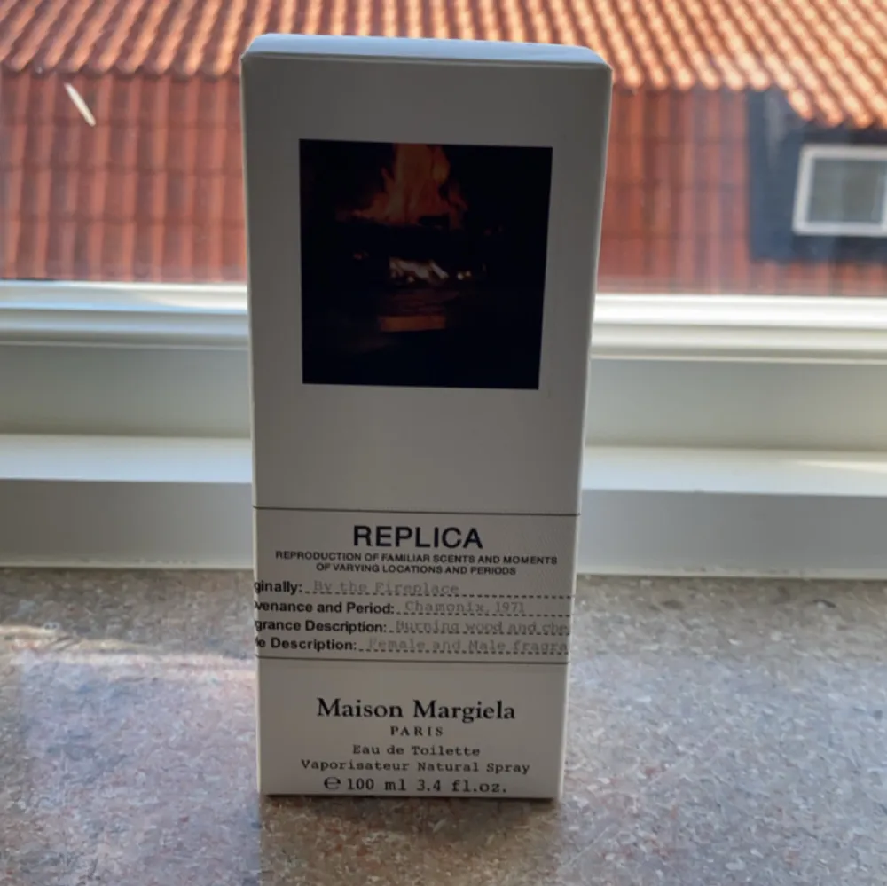 Säljer nu min maison margiela by the fireplace. Riktigt skön parfym inför hösten och vintern. Hör av er vid funderingar! ✅✅ 95/100ml. Parfym.