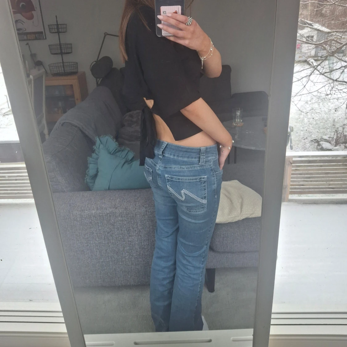 Mörkblå bootcut jeans från Nelly