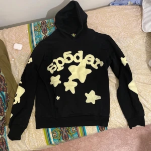 Sp5der hoodie storlek L - Free thug.
