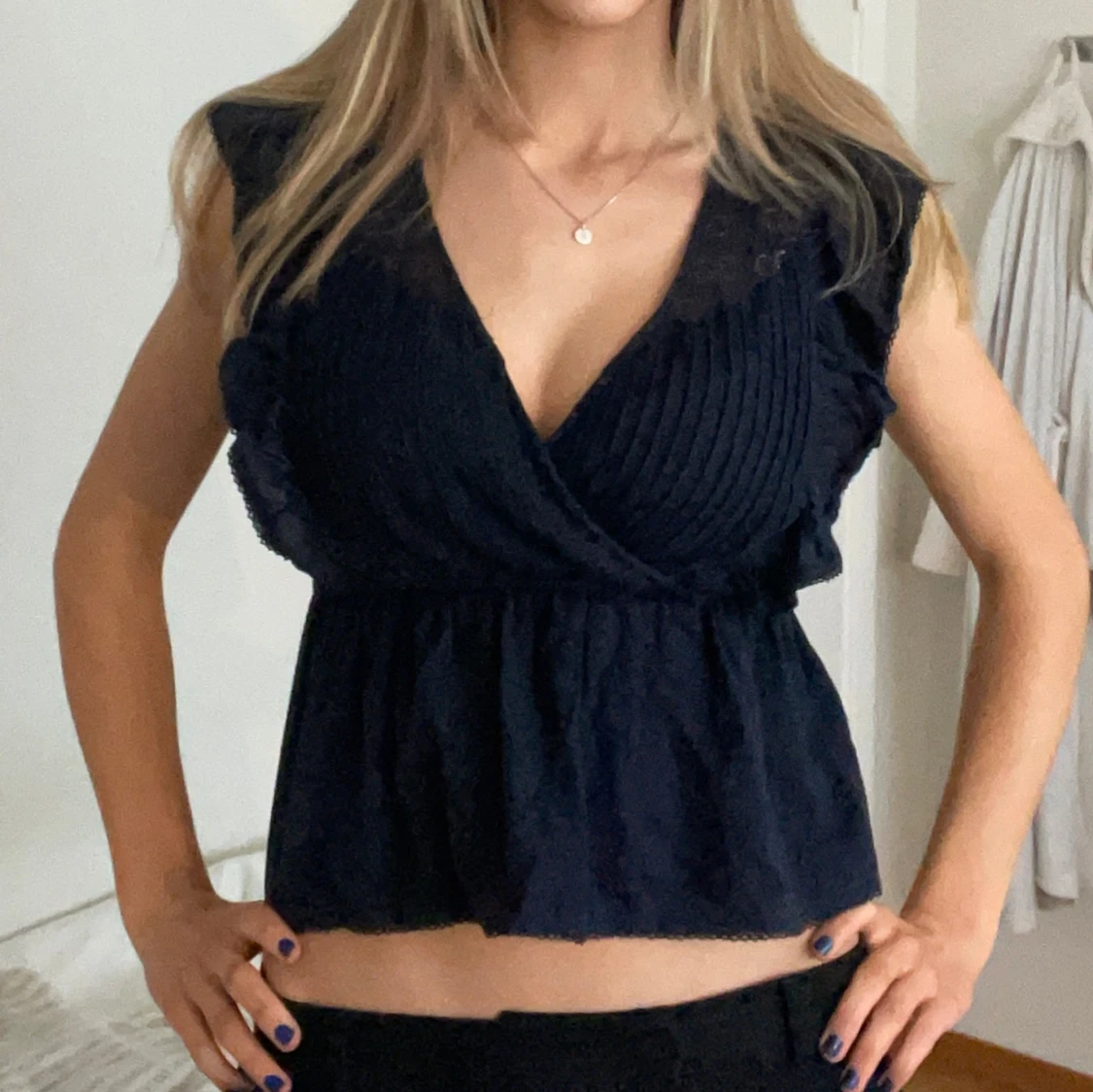 Mörkblå topp från JDY