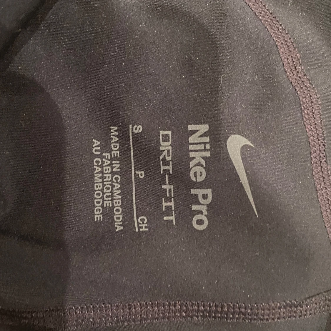 Mörkblå Nike Pro  - 90