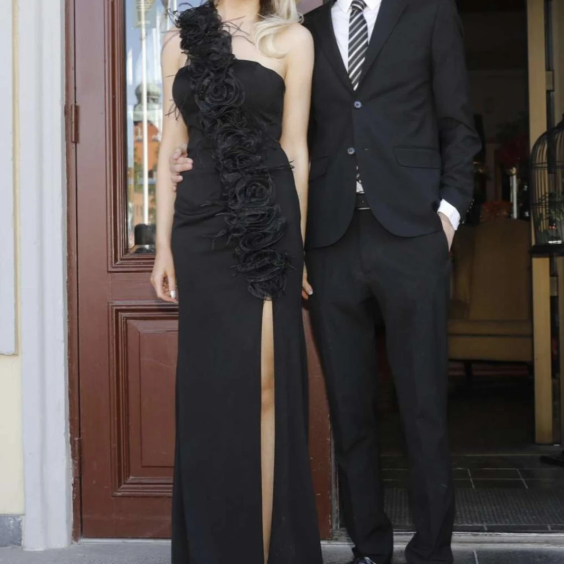 Svart långklänning från Terani Couture