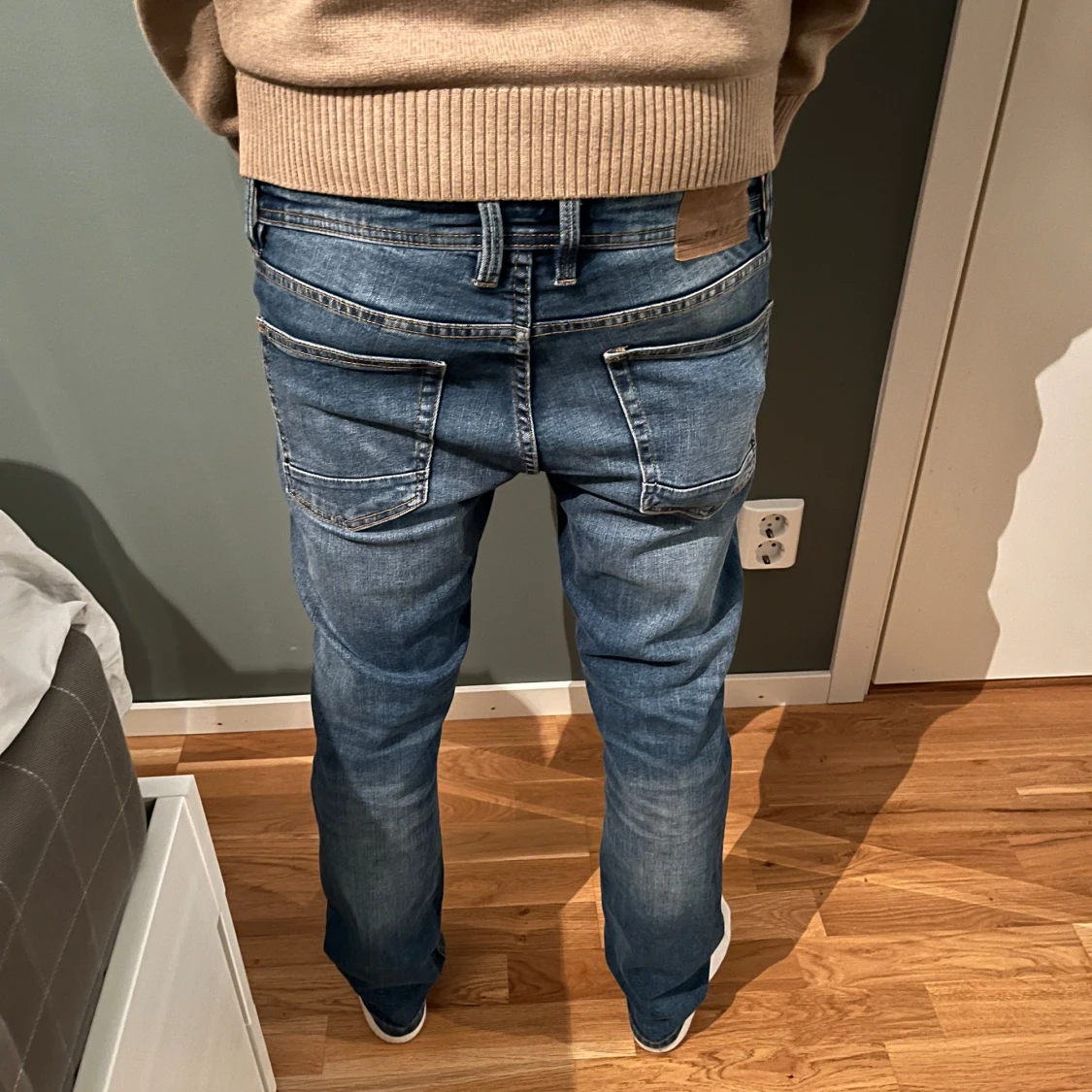 Blå jeansbyxor - 90