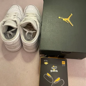 Nike Jordan1 low - Snygga Nike skor. Köpte dom på JD för 1900kr skriv om ni har frågor  