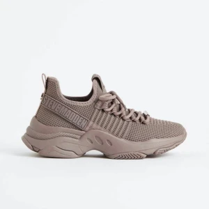 Skor  - Helt nya oanvända skor nypris 1149kr helt ny 