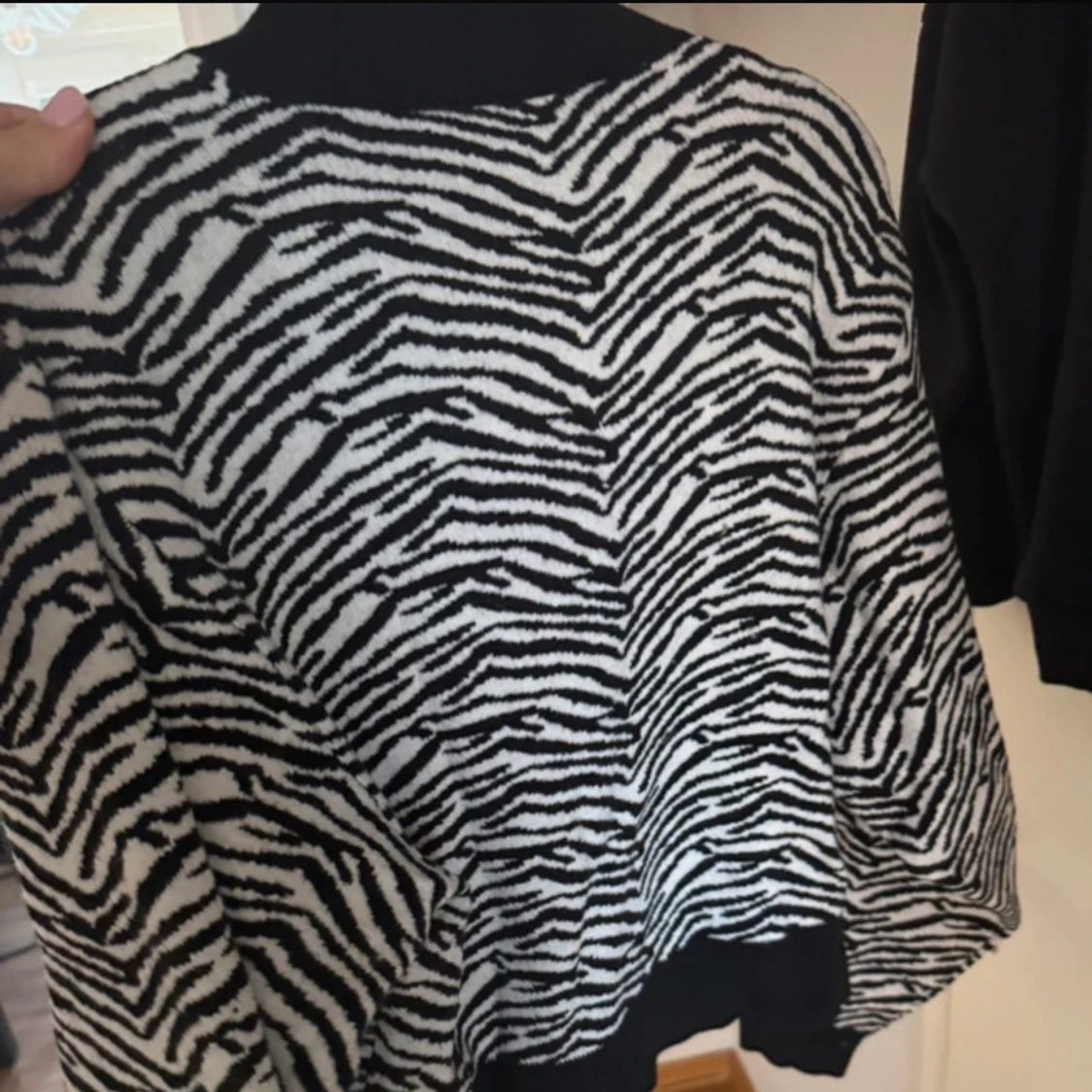 Zebramönstrad tröja från MNG - 91