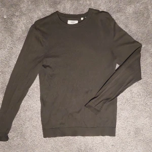 Mörkgrön tröja  - Mörkgrön tröja Storlek S, Skick 9/10