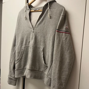 Moncler Hoodie - Grey Moncler Hoodie in size M. Very good conditition. No stains or holes.