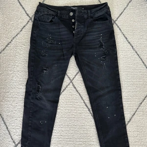 Jeans  - Använd fatal gånger 