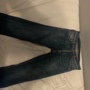 Nuide jeans  - Bra skick andvända i 1 månad