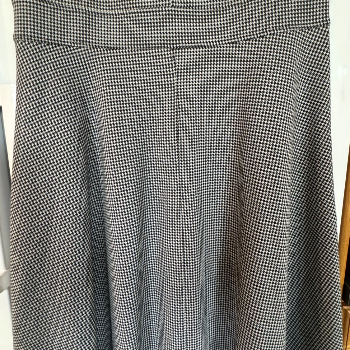 Hundtandsmönstrad fodralklänning  - 90