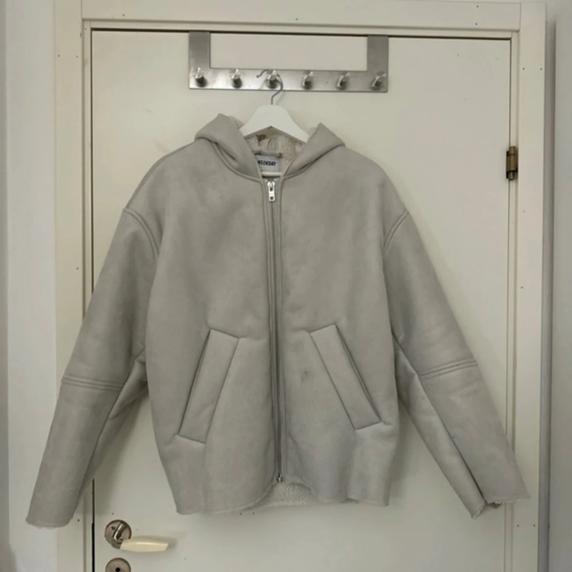 Grå weekday jacka