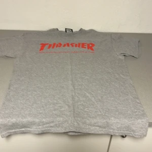 Thrasher t-shirt - Jag säljer den här tröjan för jag använder inte den längre