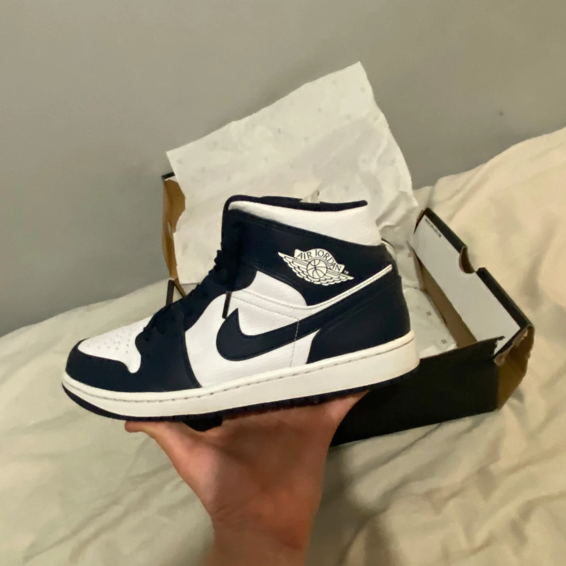Jordan 1 mid 