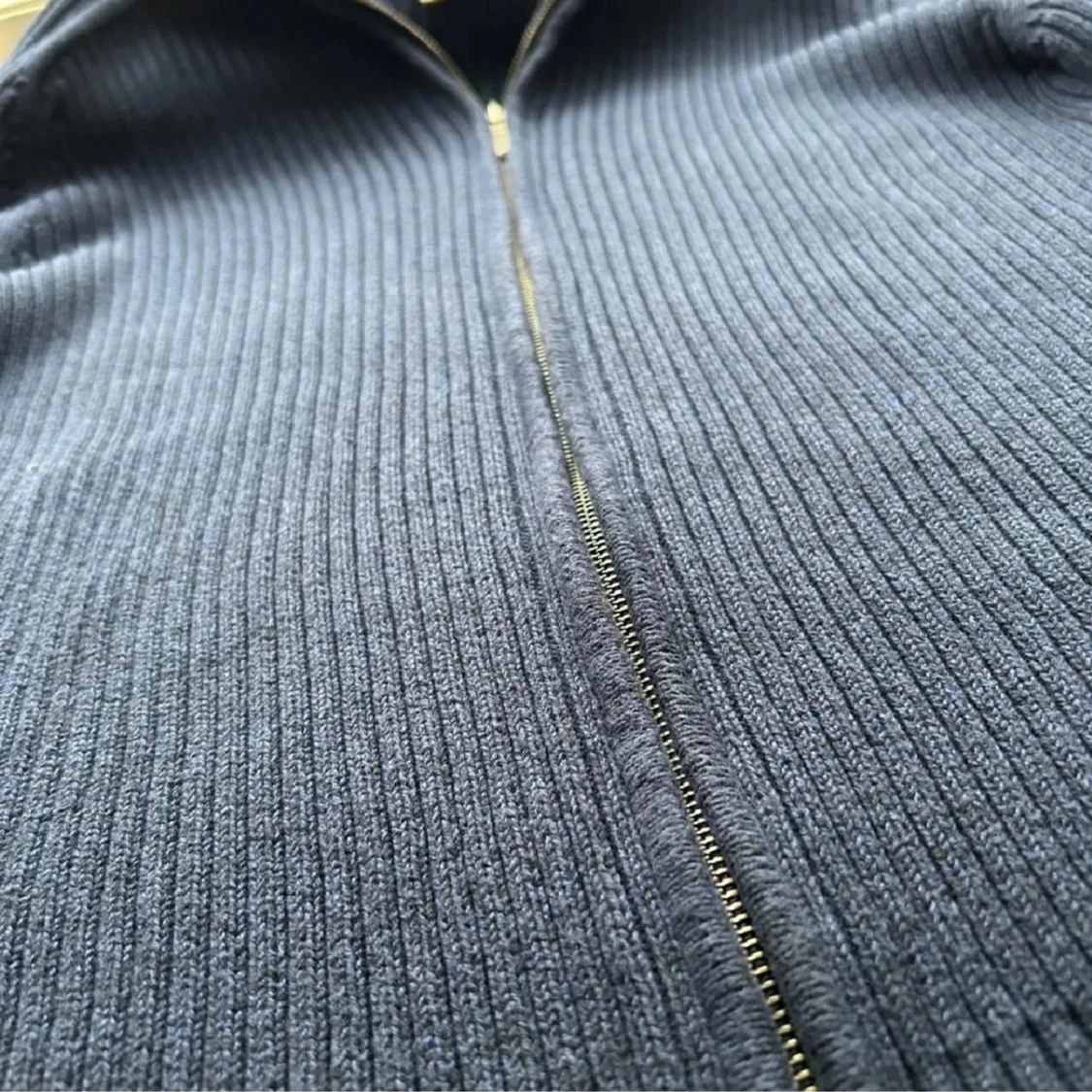 Stickad fullzip-tröja i toppskick! - 92